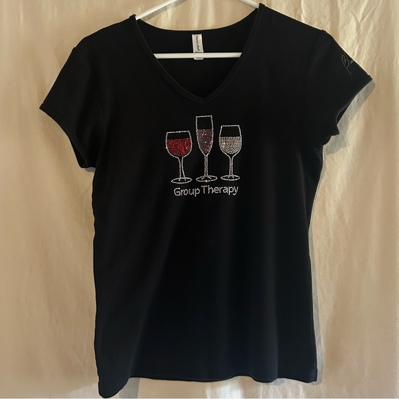 Chris’s Stuff Group Therapy Wine Cocktails Bling Black T-shirt Women’s Large - Picture 6 of 6